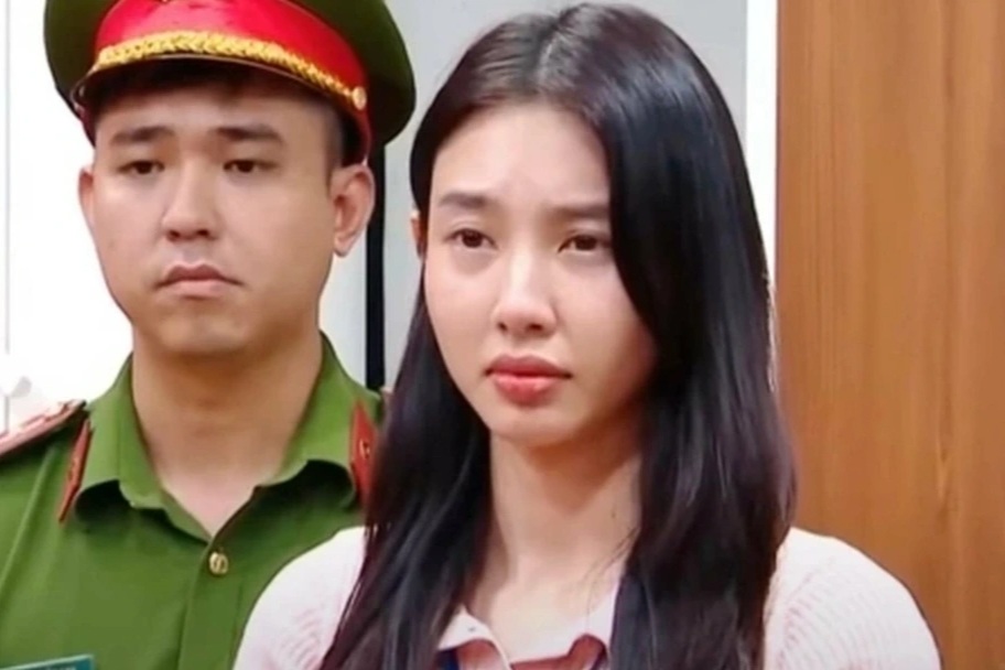 Thùy Tiên bị khởi tố: Hồi chuông cảnh tỉnh nghệ sĩ lạm quyền, bán niềm tin