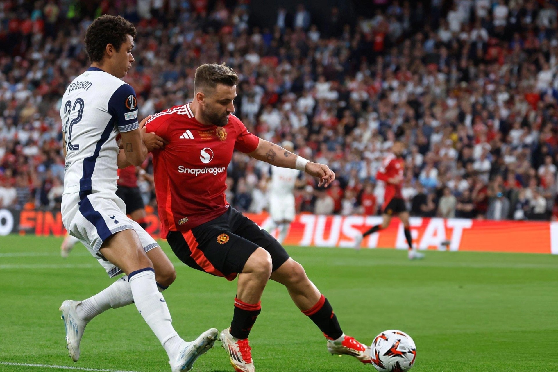 Tottenham 0-0 Man Utd (hiệp 1): Trận đấu sôi động