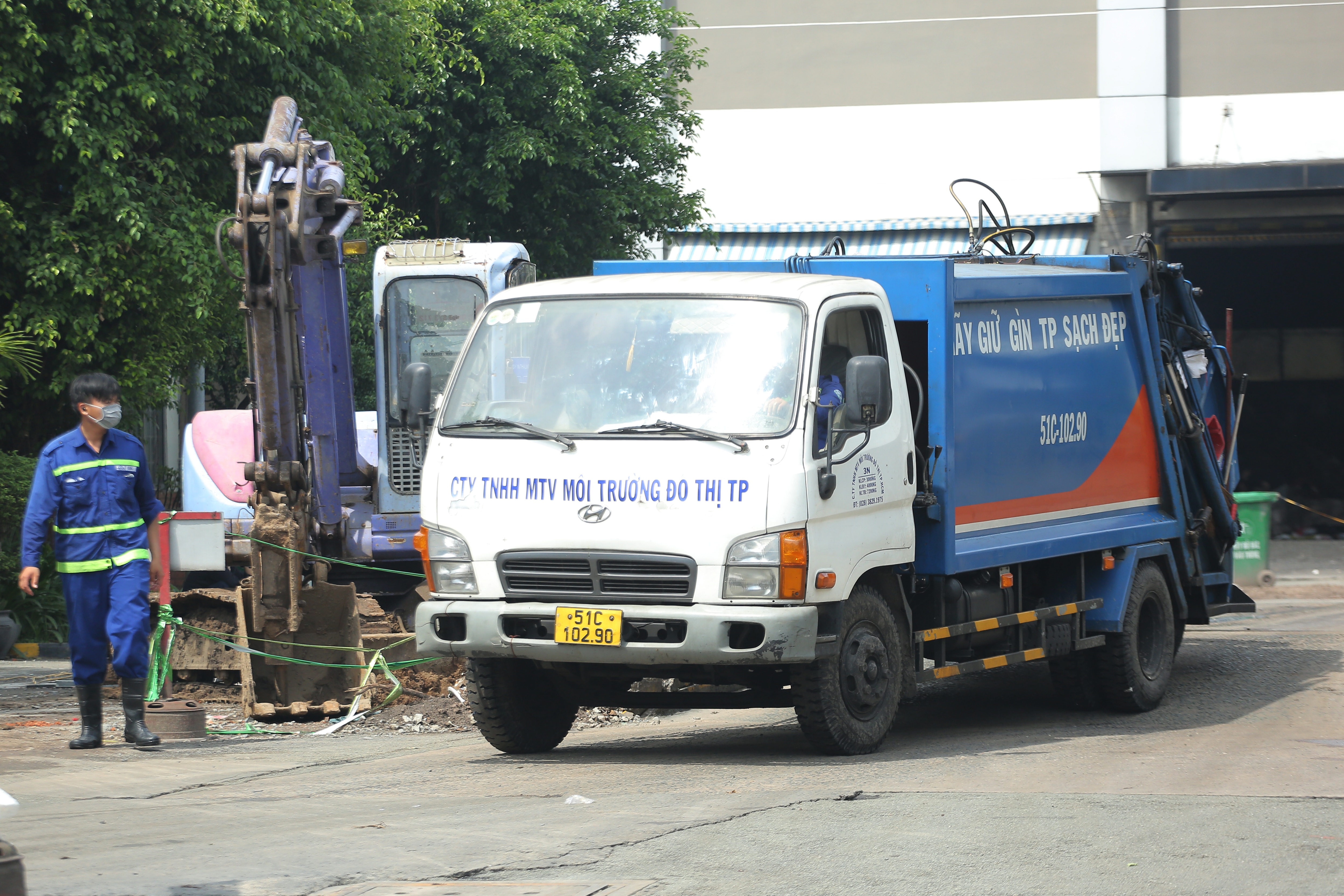 Đơn vị thu gom rác lên tiếng trước ngày TPHCM áp dụng cân rác tính tiền