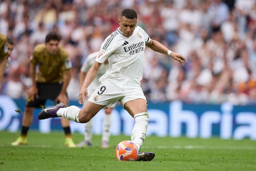 Mbappe lập cú đúp ở trận đấu Real Madrid chia tay HLV Ancelotti