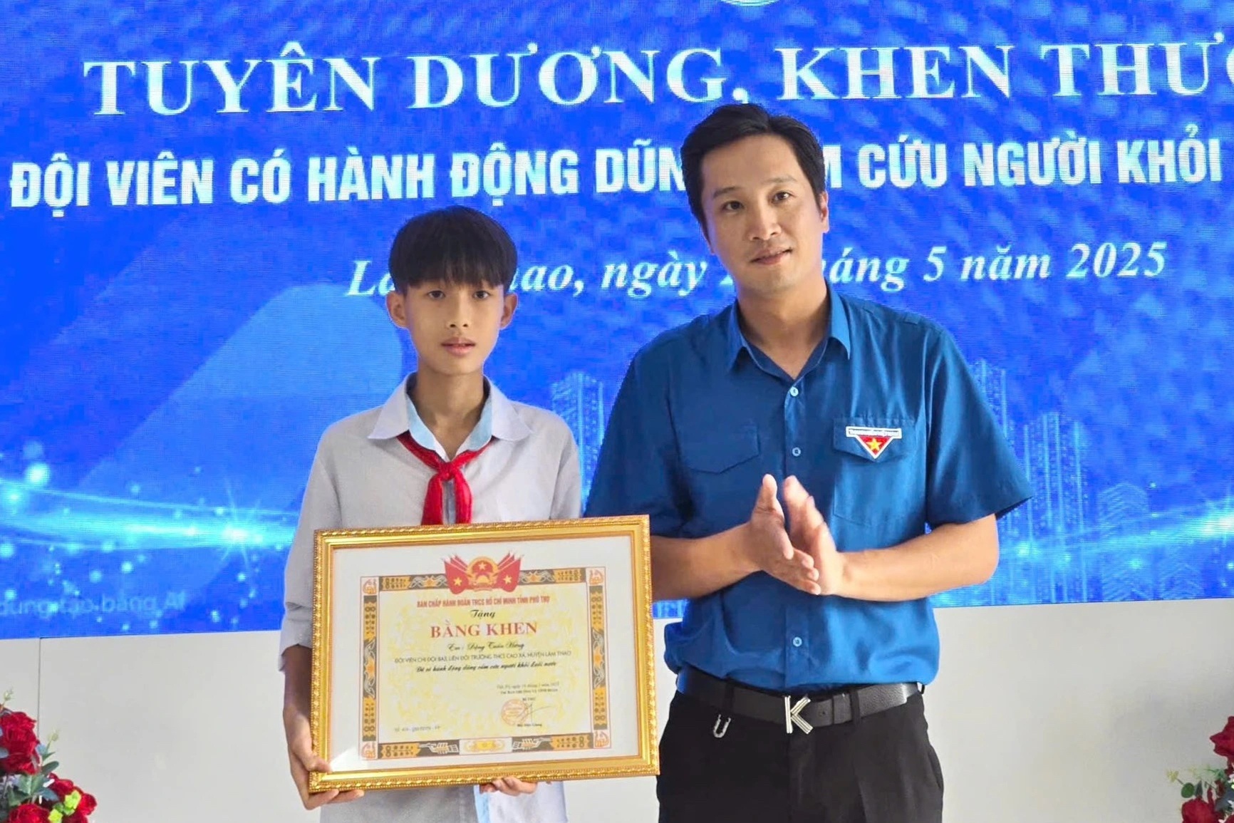 Học sinh lớp 8 nhảy xuống dòng nước xiết cứu bạn đuối nước
