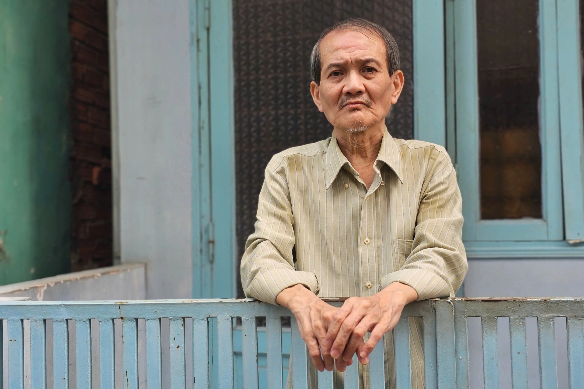 Xót xa gia cảnh người con quấn thi thể mẹ vào chăn bỏ ngoài đường ở TPHCM
