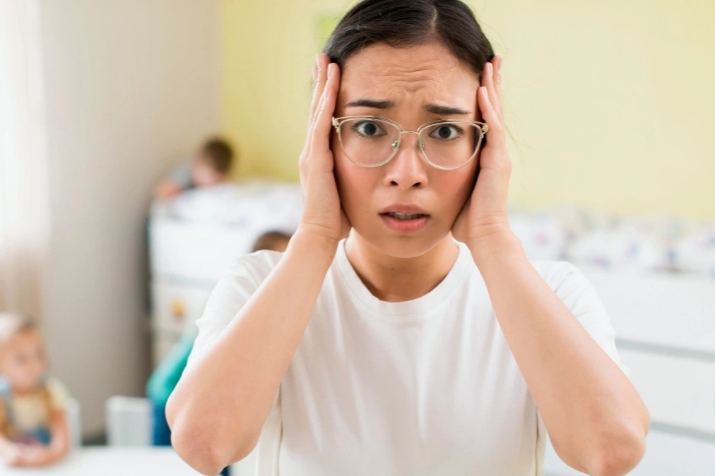 Tôi ra ở riêng, mẹ chồng vẫn kiểm soát từ chai nước mắm đến củ dưa hành