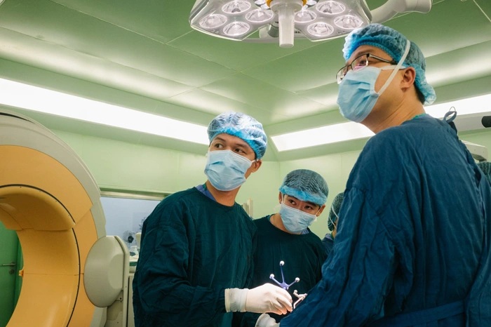 Bệnh viện Bạch Mai: Thành công nhiều kỹ thuật khó về thần kinh, cột sống