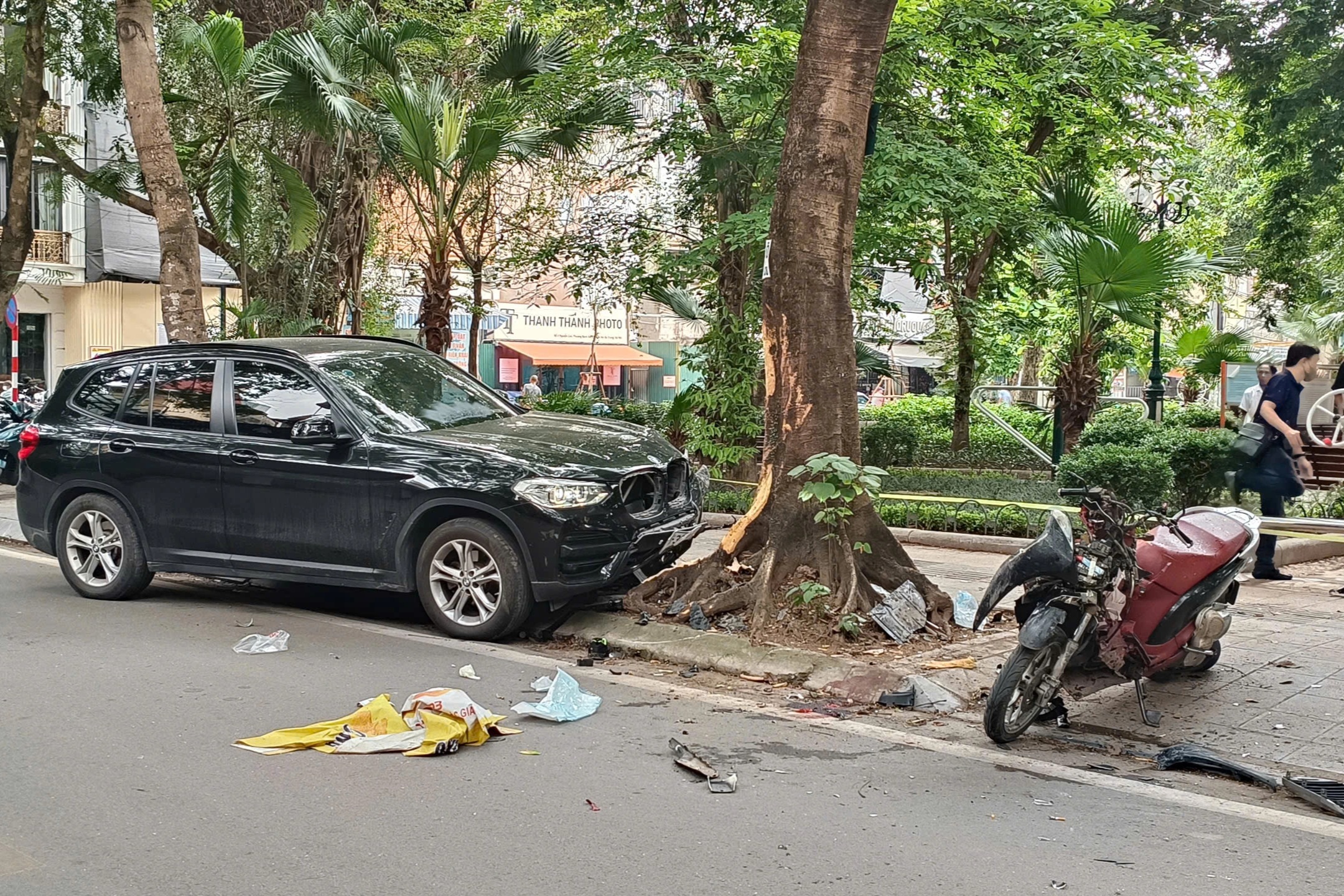 Vụ xe BMW tông đứt lìa chân nữ sinh: Chuyển hồ sơ sang cơ quan điều tra