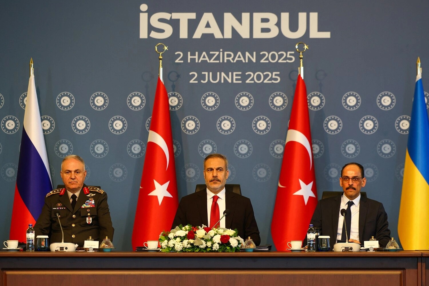 Chiến dịch tập kích "Mạng nhện" phủ bóng đàm phán Nga - Ukraine