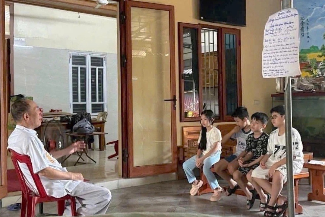 Bảng nội quy "gây sốt" của ông nội Thái Bình với các cháu nghỉ hè