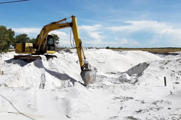 Mỏ cát thạch anh ở Huế đấu giá được trên 200 tỷ đồng