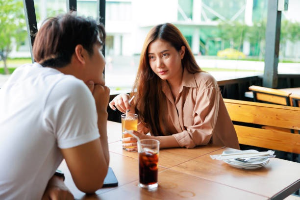 Đang chán buổi hẹn hò, tôi bỗng xúc động khi thấy dòng chữ sau tờ hoá đơn