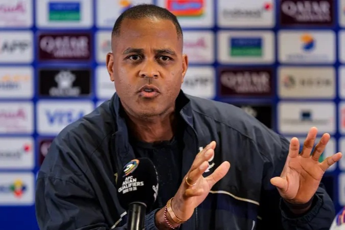 HLV Kluivert nói gì trước trận sống còn của Indonesia trước Trung Quốc?