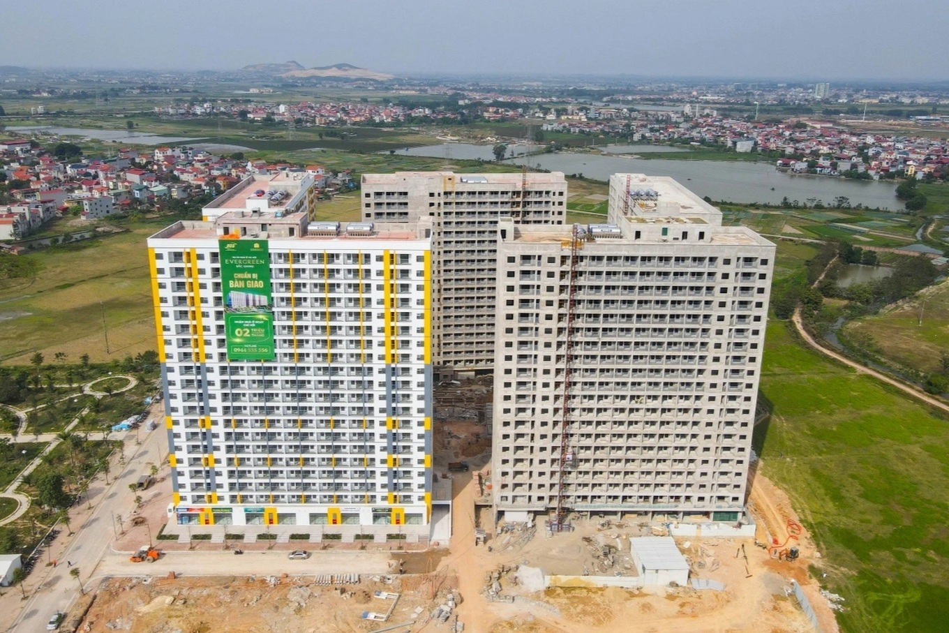 Bắc Giang làm được 29.000 căn nhà ở xã hội, còn TPHCM chỉ 6.000 căn
