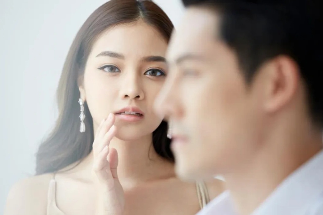 Sau khi có con với chồng mới, tôi bật khóc vì biết sự thật về chồng cũ
