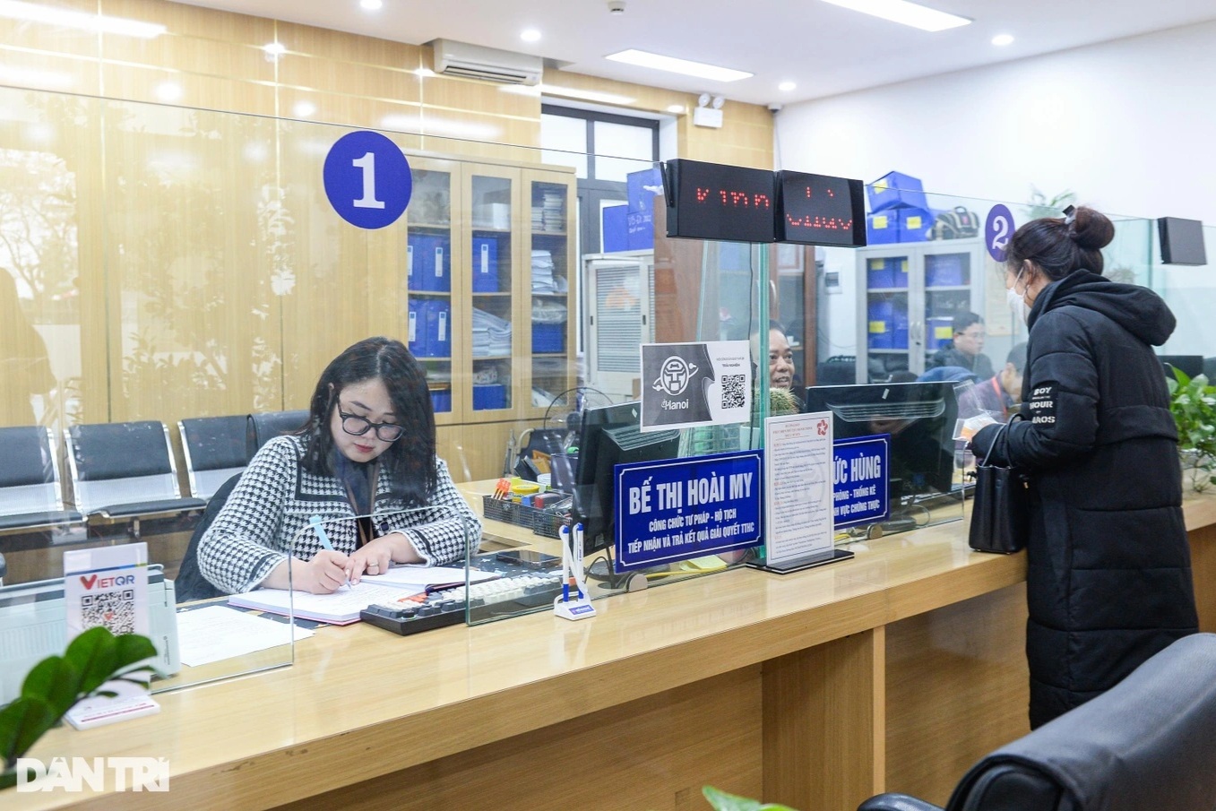 Từ 9/6, người dân Hà Nội không phải xếp hàng xin giấy phép xây dựng