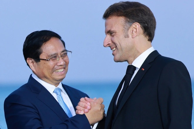 Thủ tướng và Phu nhân tham dự chiêu đãi của Tổng thống Pháp Emmanuel Macron