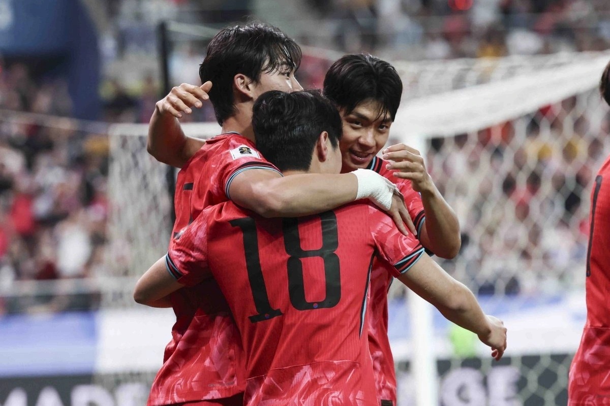 Hàn Quốc lập kỷ lục, Trung Quốc tránh được vị trí cuối bảng