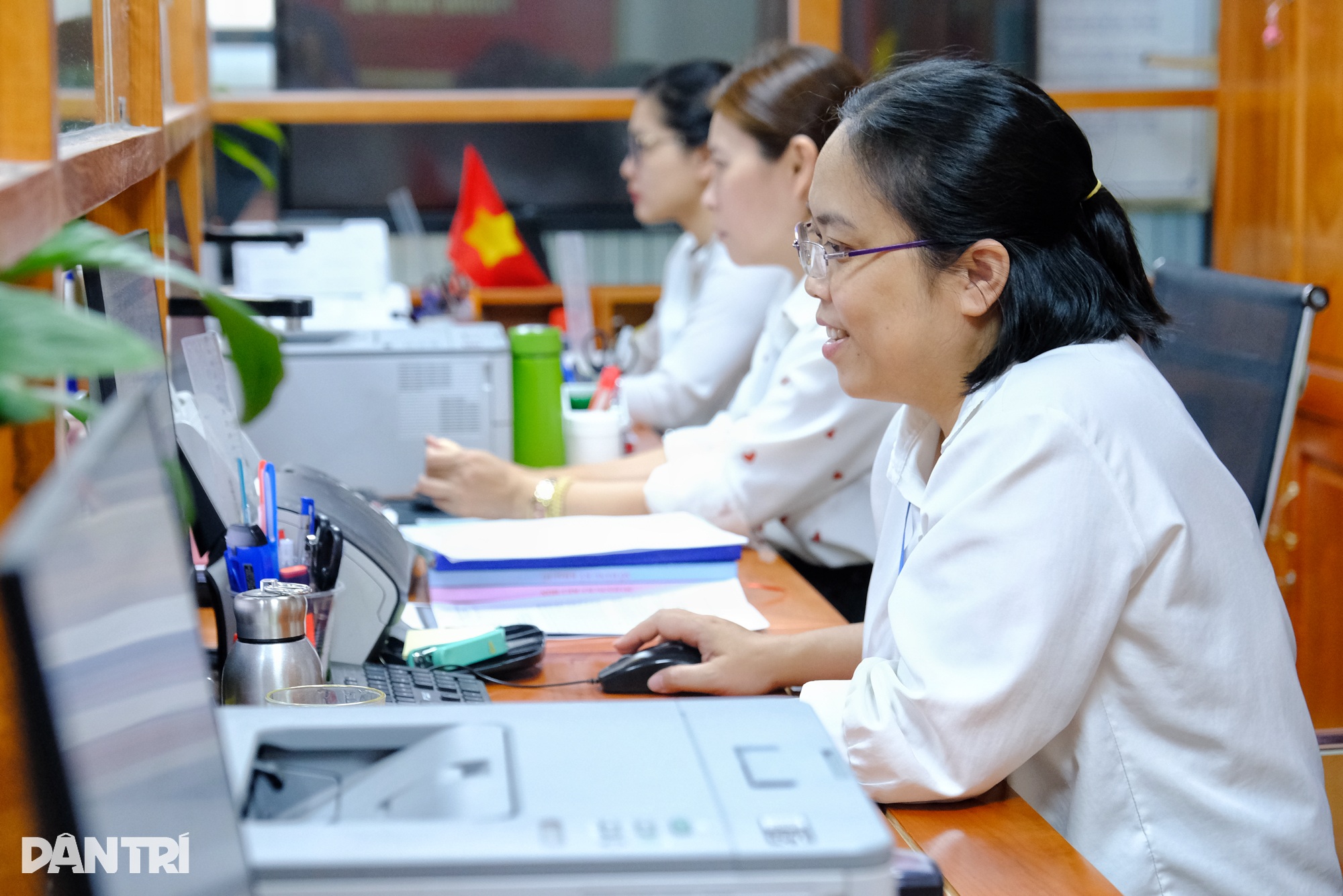 Cùng với tăng lương, tiền thưởng của cán bộ, công chức thay đổi sao?