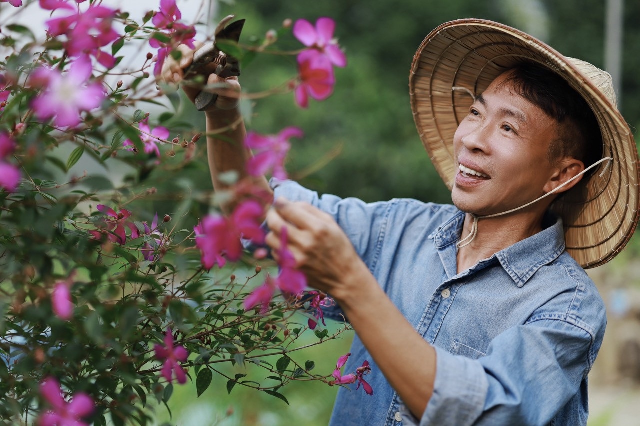 NSƯT Việt Hoàn tuổi 59: "Nếu gặp người phù hợp, tôi sẽ kết hôn lần nữa"