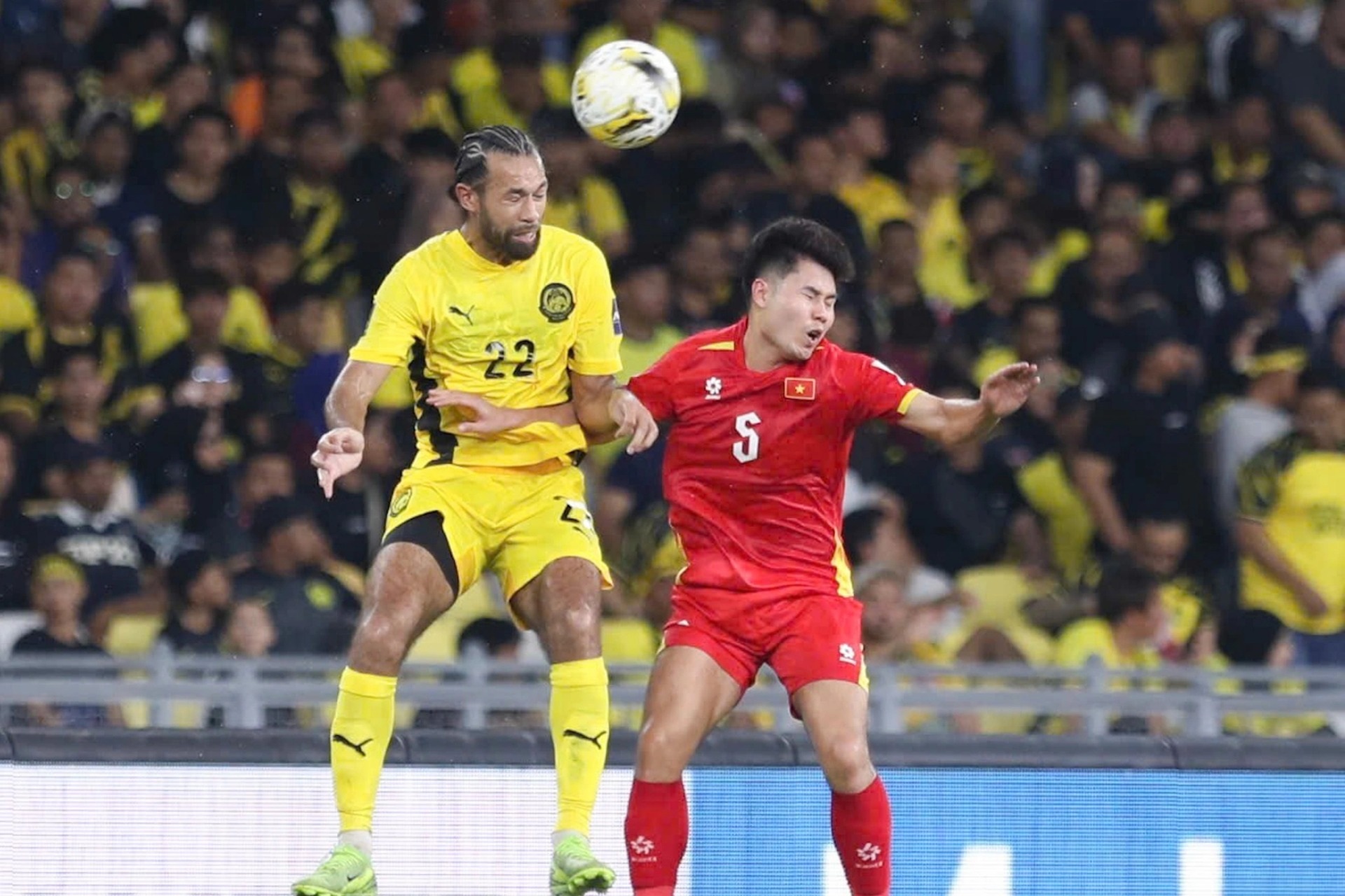 Chuyên gia: “Malaysia thắng đậm tuyển Việt Nam chưa hẳn nhờ nhập tịch”