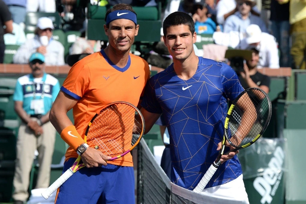 Chuyên gia: “Alcaraz khó thắng Nadal thời đỉnh cao trên sân đất nện”