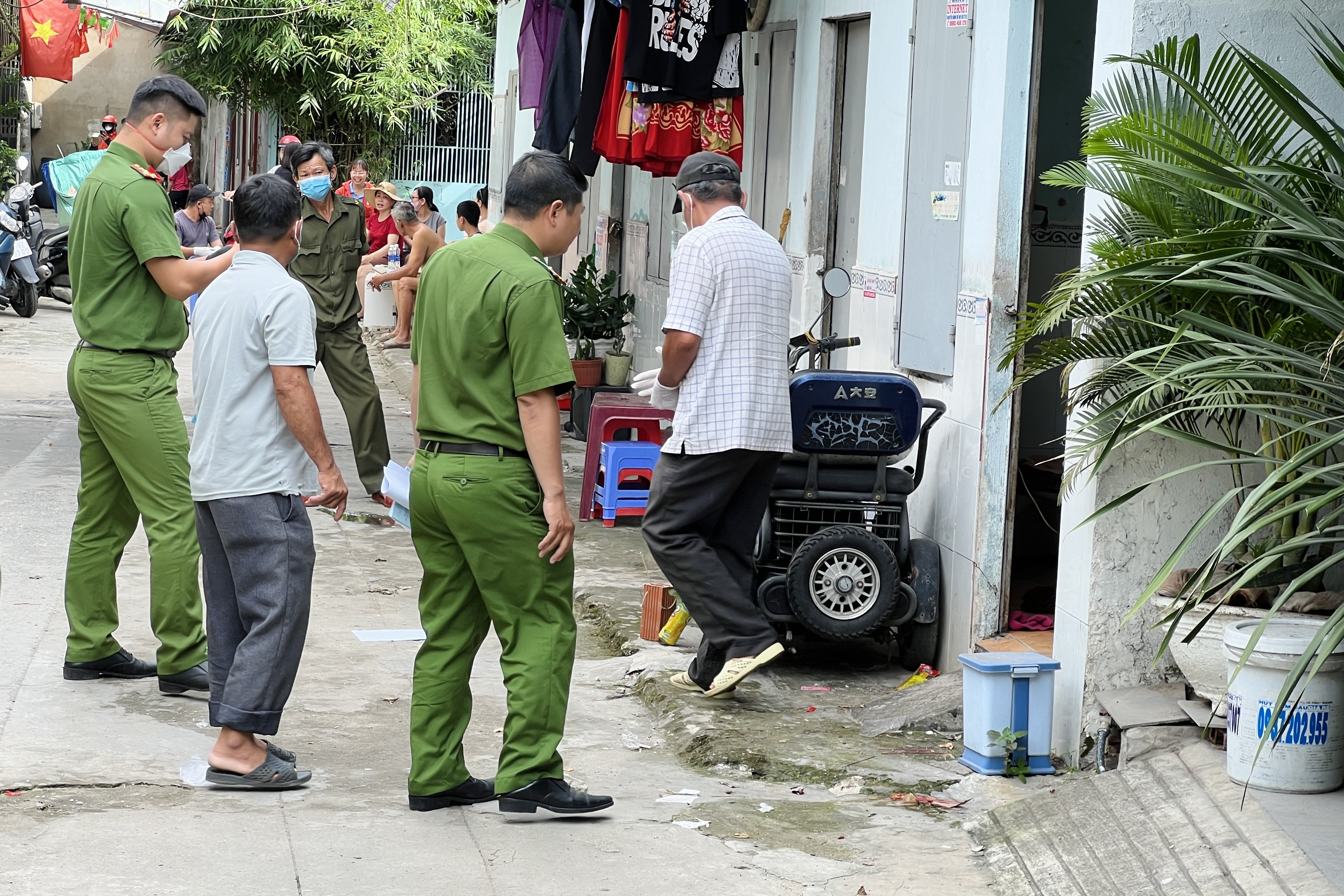 Người đàn ông bán vé số tử vong bất thường trong phòng trọ ở Bình Dương