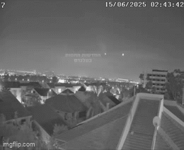 Iran tập kích bằng tên lửa siêu vượt âm, phòng không Israel bó tay?