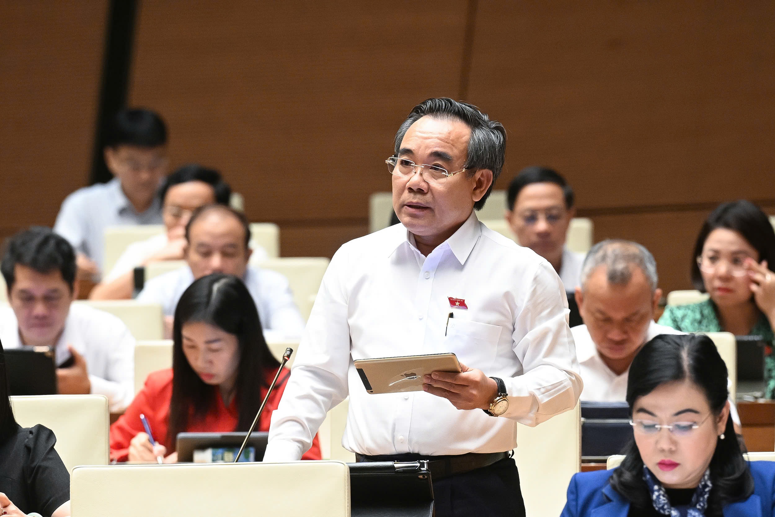 “Cả hệ thống quản lý nhưng thuốc giả vẫn được bán ngay trong bệnh viện”