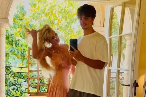 Khoảnh khắc đoạn tụ của Britney Spears và con trai sau nhiều năm xa cách