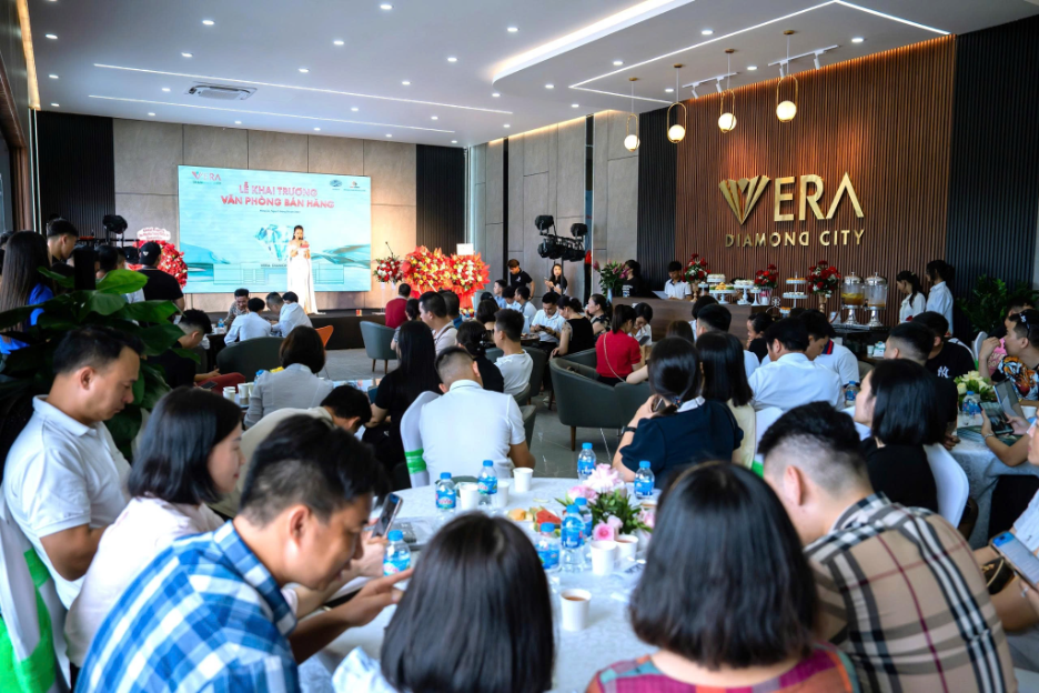 Vinaconex ra mắt văn phòng bán hàng dự án Vera Diamond City