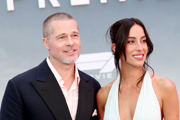 Hình ảnh đẹp đôi của quý ông hấp dẫn Brad Pitt và bạn gái kém 27 tuổi