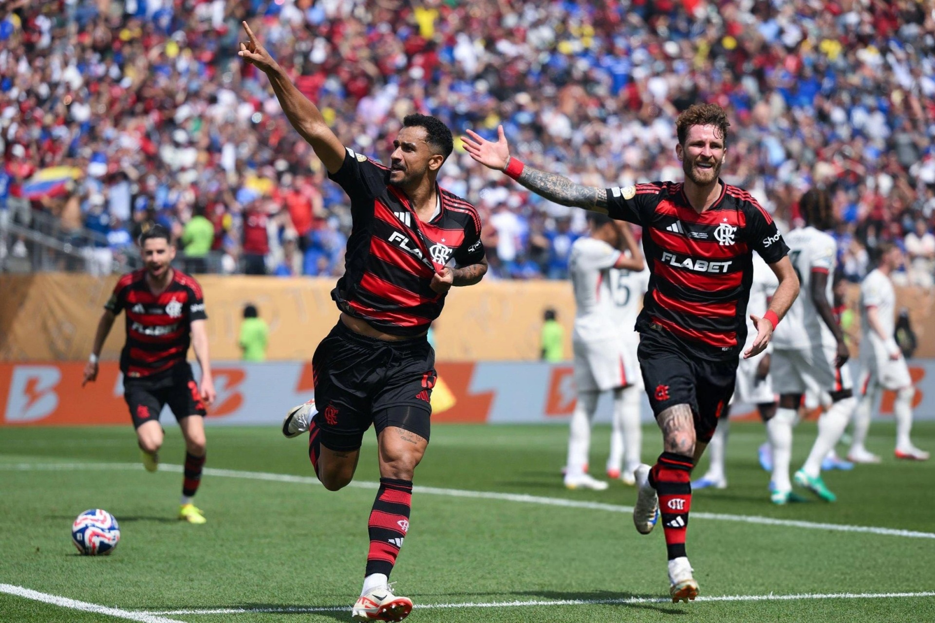 Chelsea thua ngược trước đội bóng tới từ Brazil
