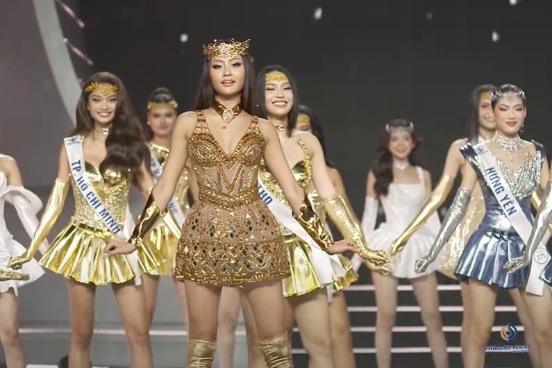 Chung kết Hoa hậu Hoàn vũ Việt Nam 2025: Top 20 trình diễn bikini nóng bỏng
