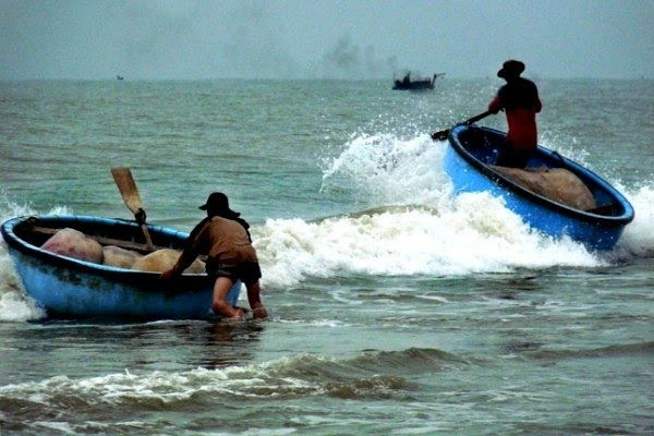 Lật thuyền, một ngư dân tử vong