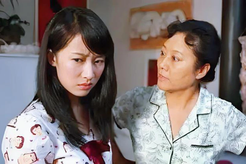 Bữa cơm đầu tiên sau đám cưới, mẹ chồng khiếp sợ với bát canh tôi nấu