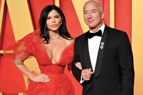Bật mí về hôn lễ xa hoa của tỷ phú Jeff Bezos và MC nóng bỏng trước giờ G