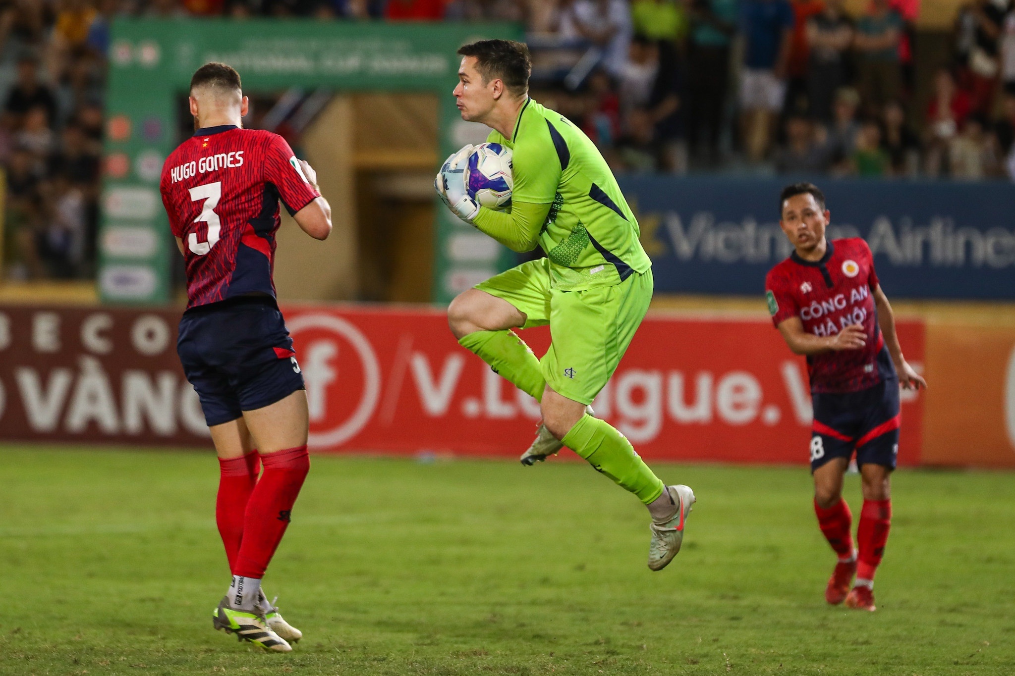 CLB CAHN thua đội bóng Malaysia, bị loại ở Cúp C1 Đông Nam Á