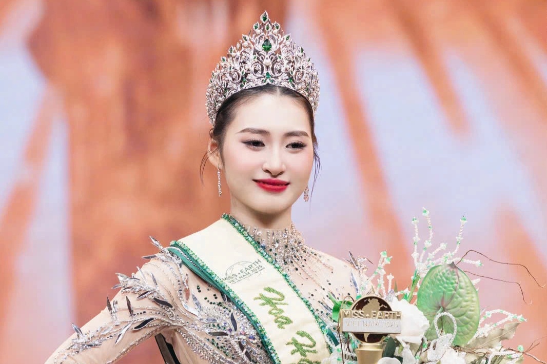 Nhan sắc đời thường của tân Hoa hậu Trái đất Việt Nam 2025