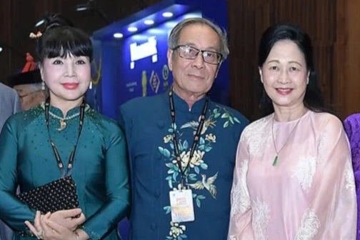 Lan Hương "Em bé Hà Nội" và dàn nghệ sĩ gạo cội hội tụ ở thảm đỏ DANAFF III