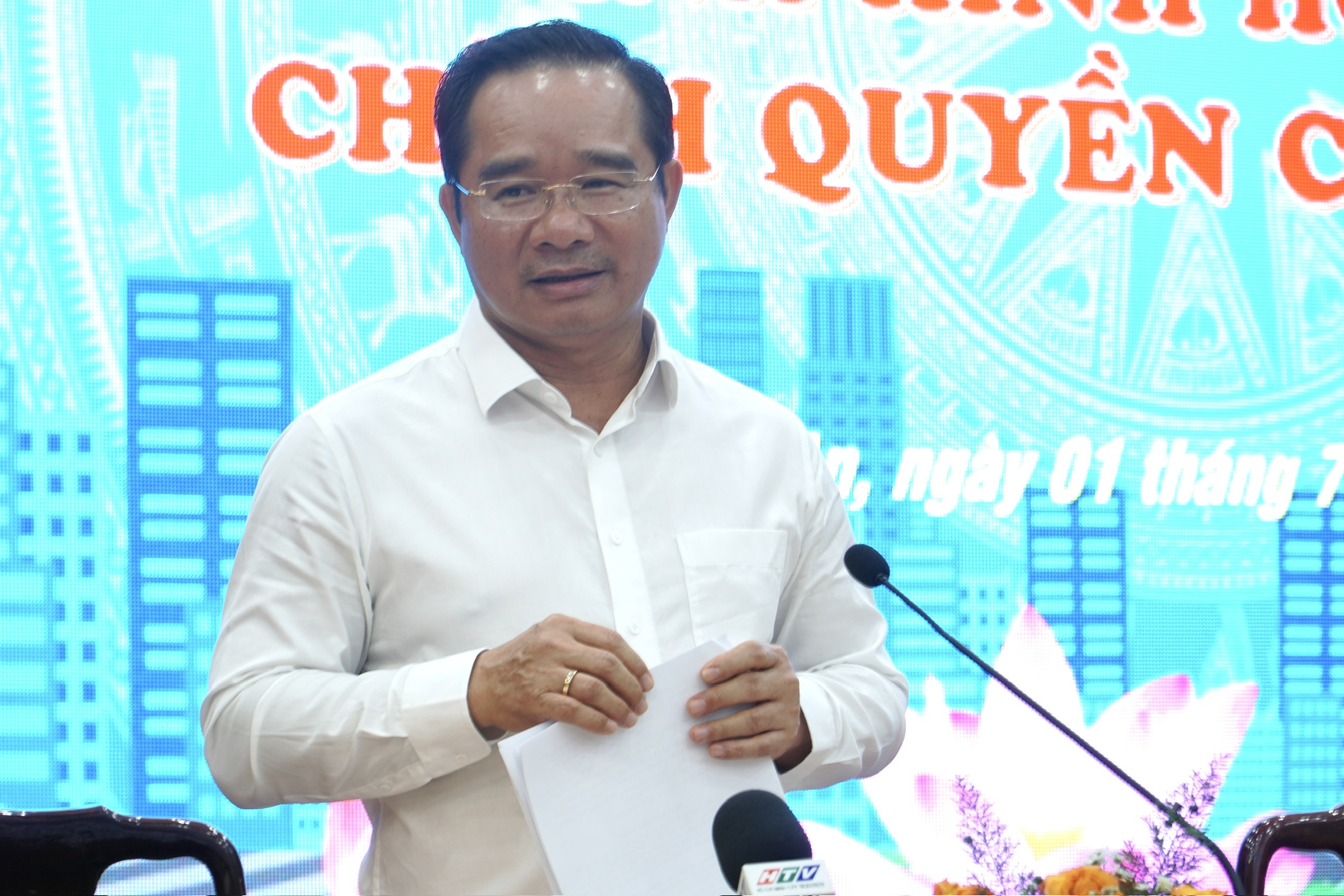 Chủ tịch TPHCM Nguyễn Văn Được đề nghị củng cố Cổng thông tin 1022