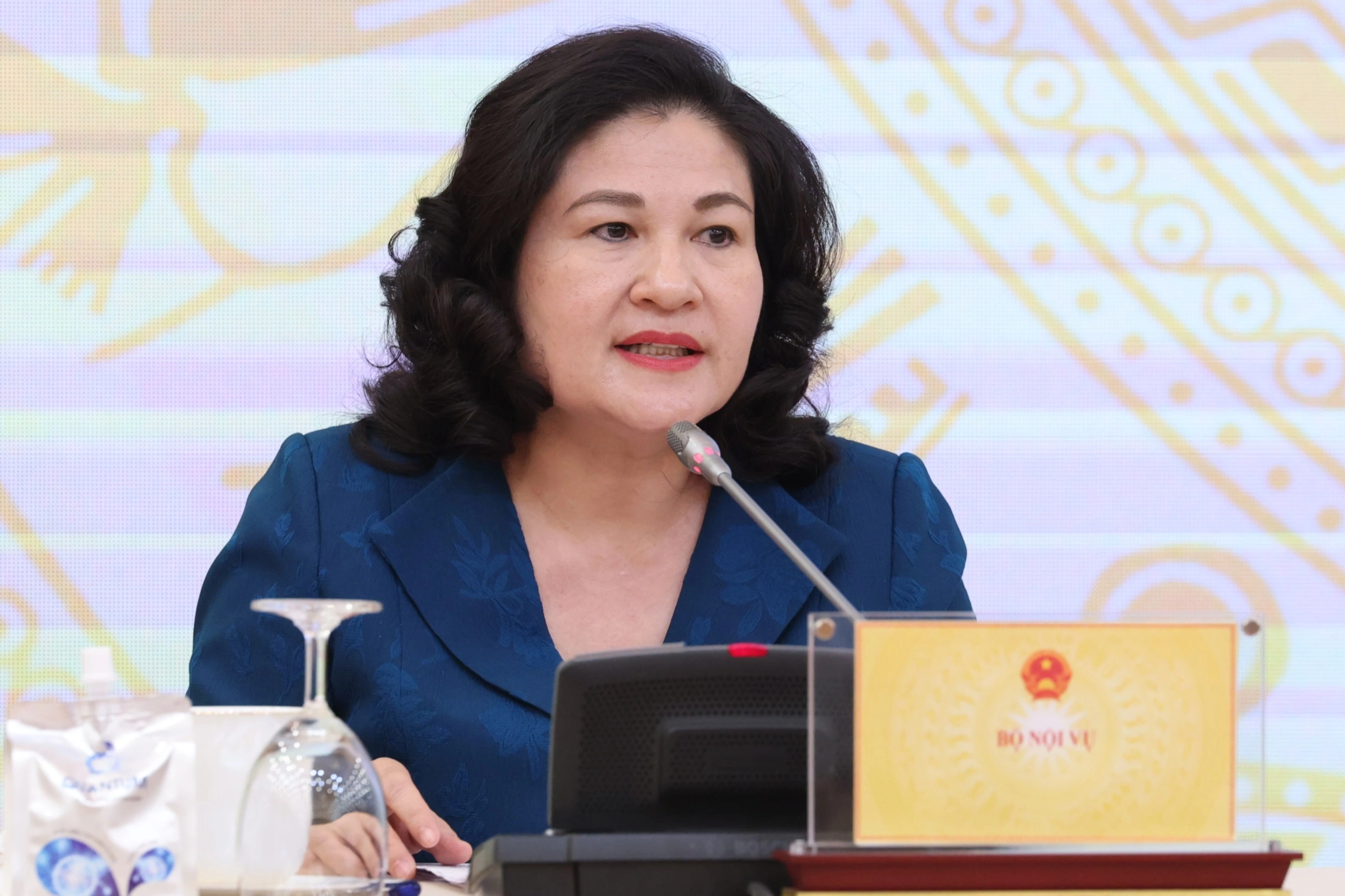"Vận hành chính quyền địa phương 2 cấp, thủ tục hành chính thông suốt"