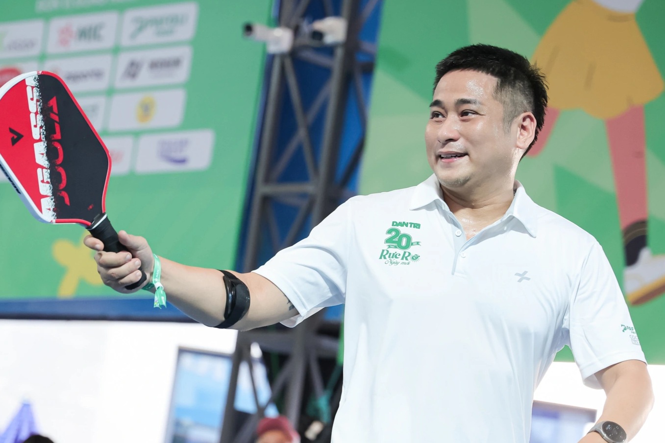 Minh Tiệp giành Huy chương bạc giải pickleball Dân trí vào ngày sinh nhật