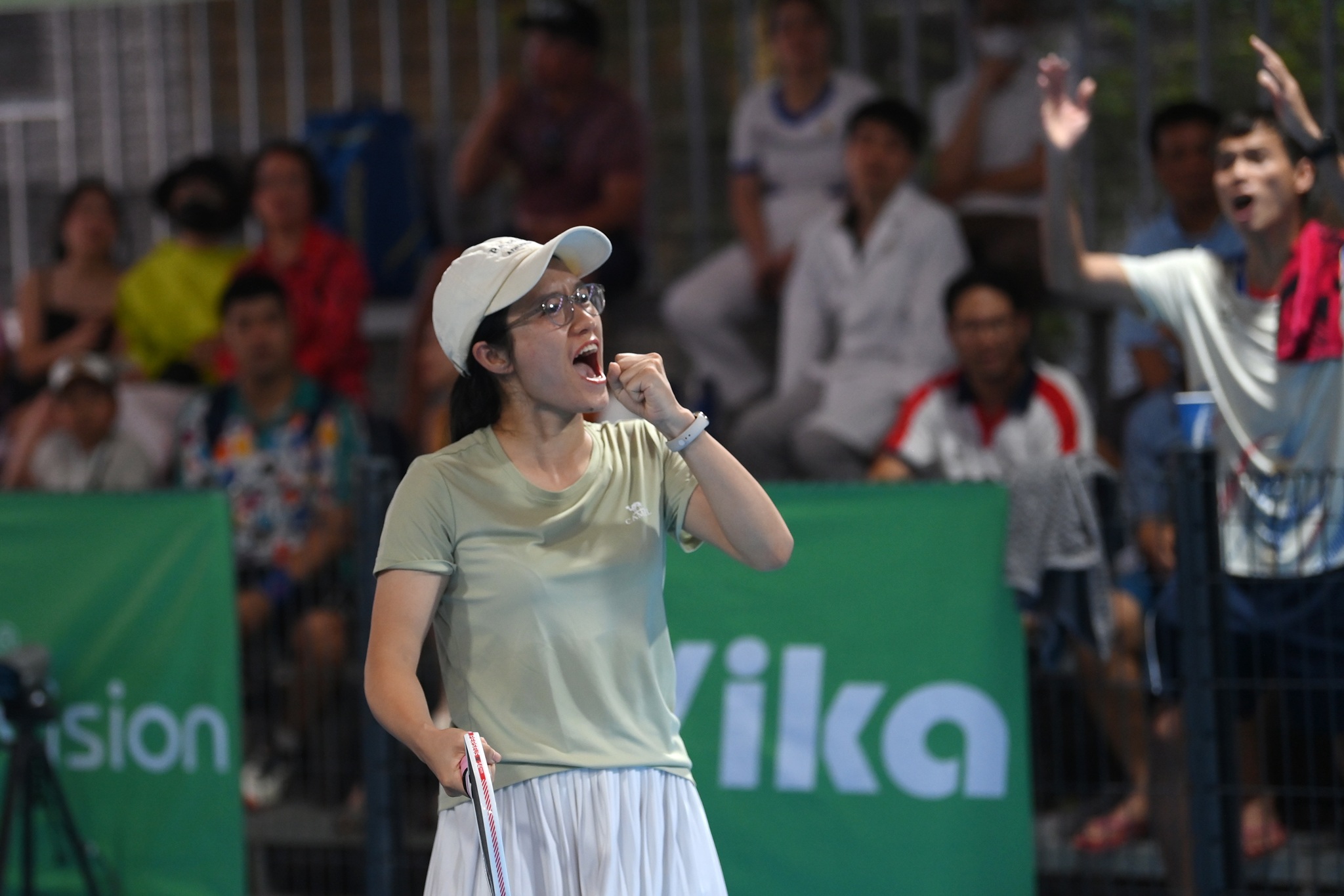 Cảm xúc ăn mừng thăng hoa, đôi công kịch tính trong giải pickleball Dân trí