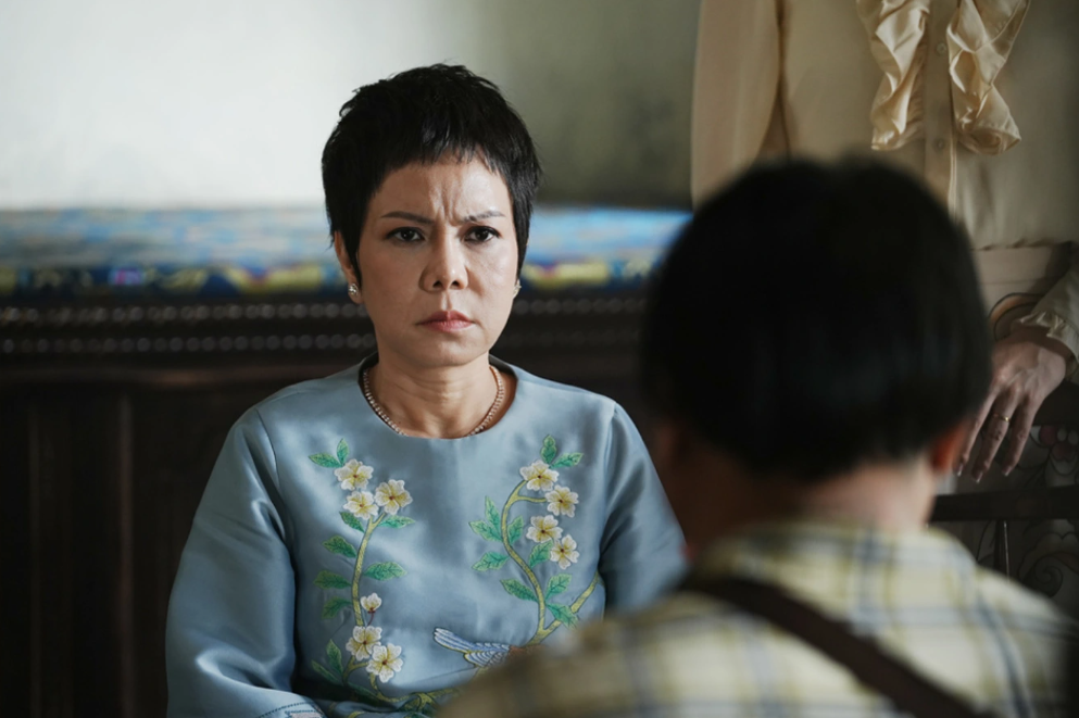 "Chị dâu" có Việt Hương, Hồng Đào thắng lớn, Victor Vũ là đạo diễn xuất sắc