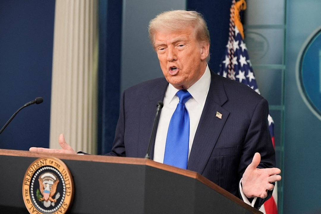 Tổng thống Trump: Mỹ sẽ phải gửi thêm vũ khí đến Ukraine