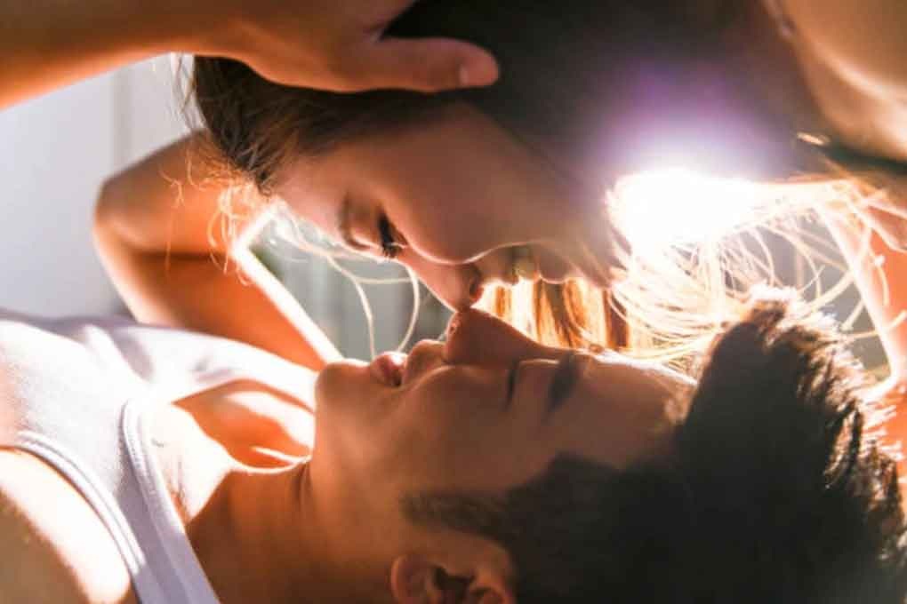 Mỗi lần hẹn hò, bạn gái lại kiếm đủ loại lý do rủ tôi... vào nhà nghỉ