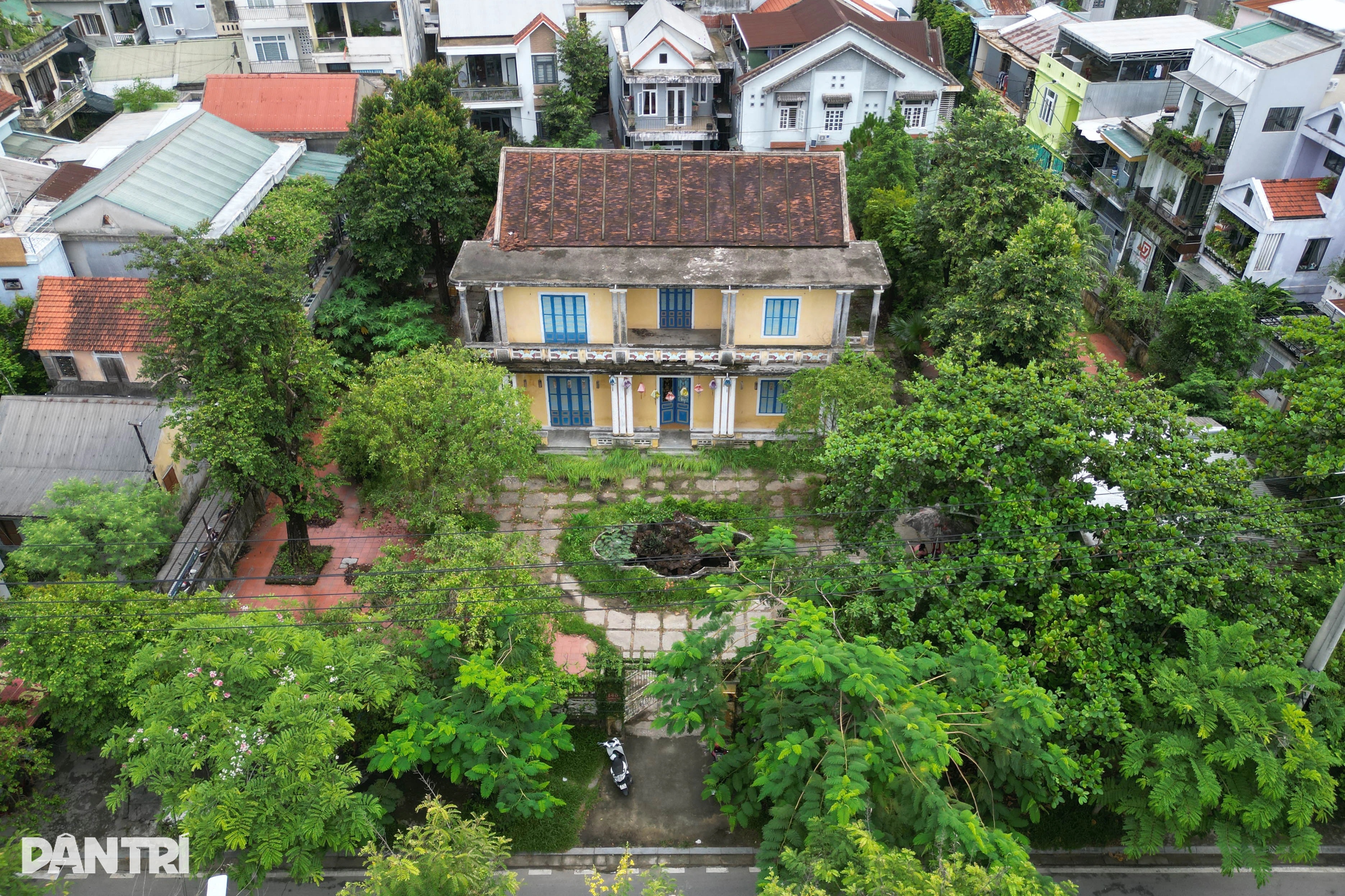 Nhà lưu niệm mẹ vua Bảo Đại bị bỏ hoang, là nơi người lang thang trú ngụ