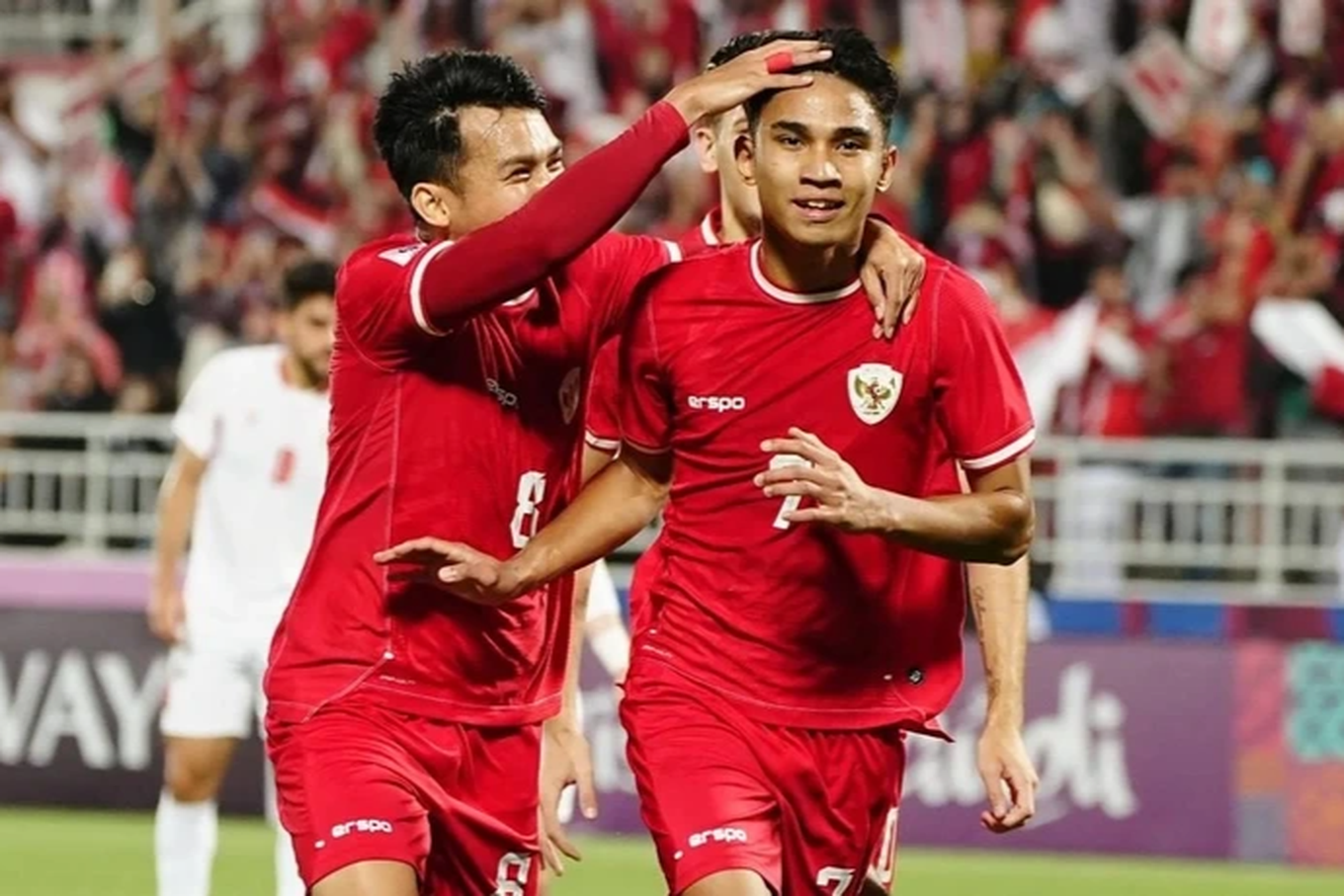 HLV Hà Lan muốn đội nhà “lật đổ” ngôi vương của U23 Việt Nam