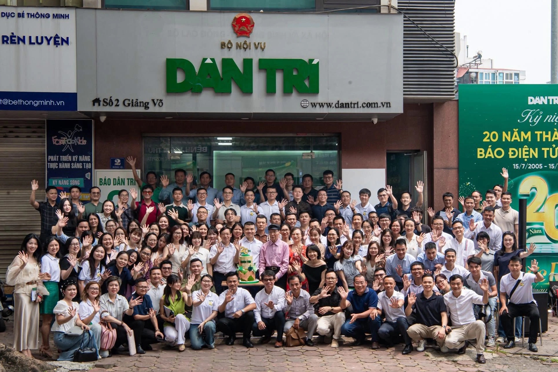 20 năm Báo điện tử Dân trí - Hành trình giữ lửa Nhân ái không bao giờ tắt