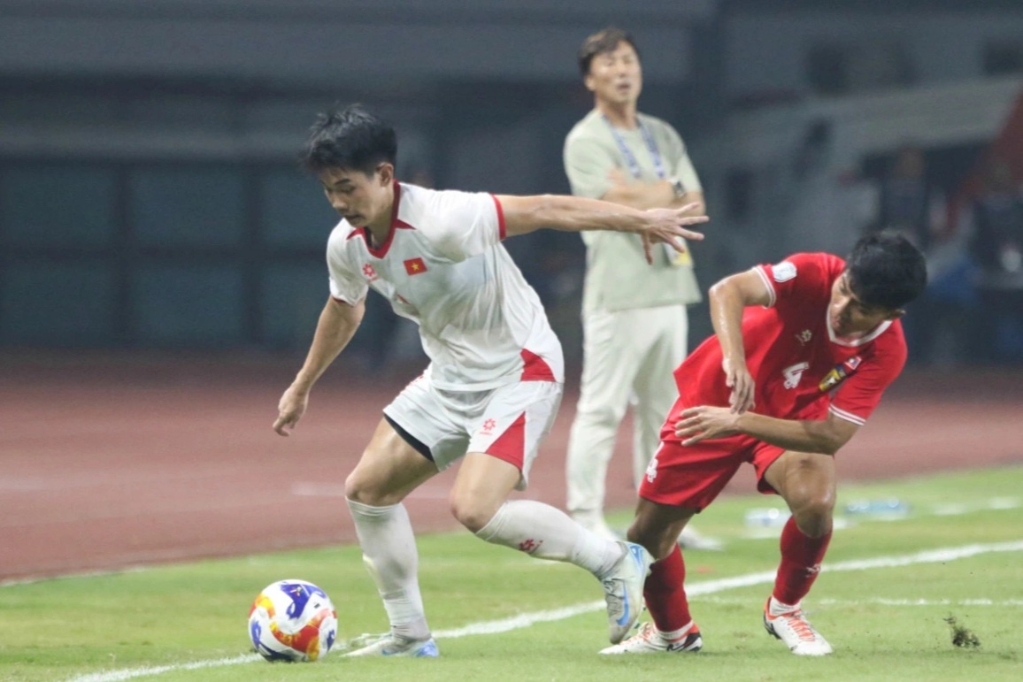 AFF vinh danh Văn Khang, Hiểu Minh sau chiến thắng đậm của U23 Việt Nam