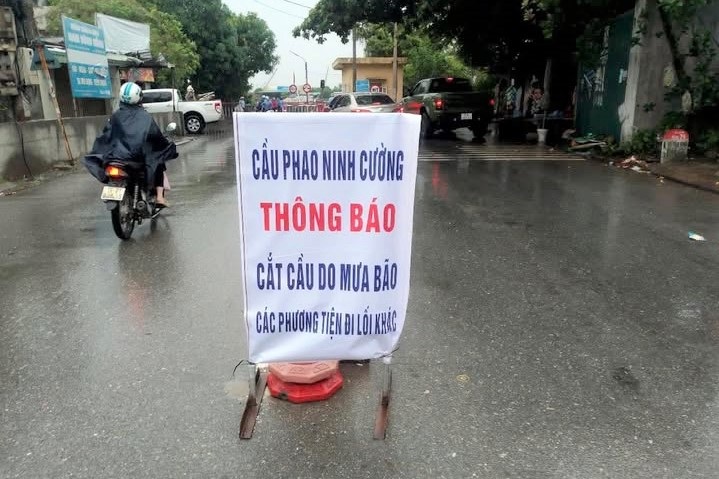 Dừng hoạt động cầu phao Ninh Cường ở Ninh Bình