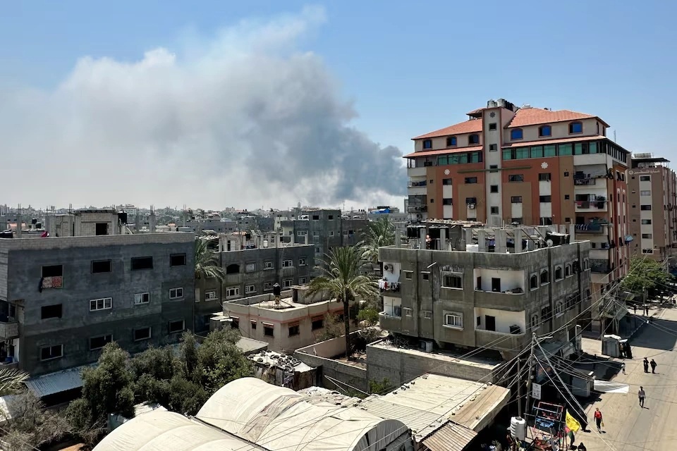 Israel điều xe tăng vào Deir al-Balah, gia đình các con tin lo ngại